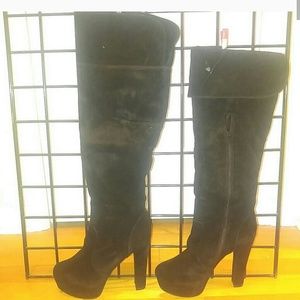 Heeled boots